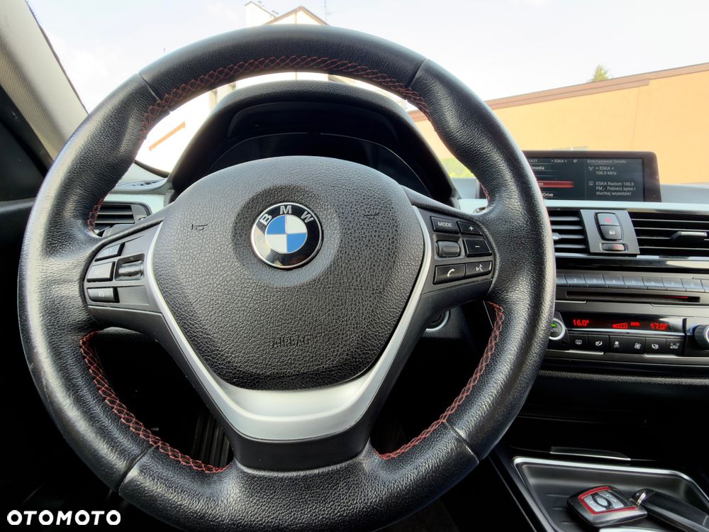 BMW Seria 3 325d Blue Performance Sport Line - 24