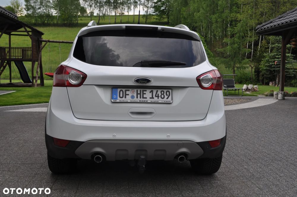 Ford Kuga 2.0 TDCi 2x4 Titanium - 16