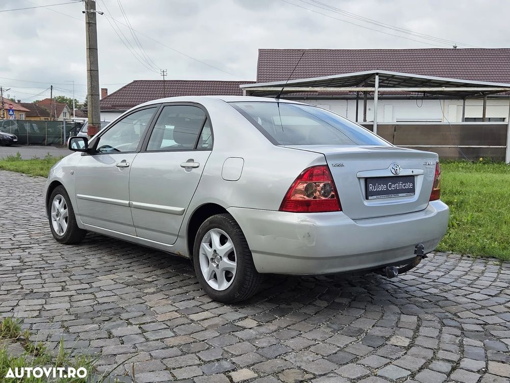 Toyota Corolla 1.6 Sdn. Xellence - 3
