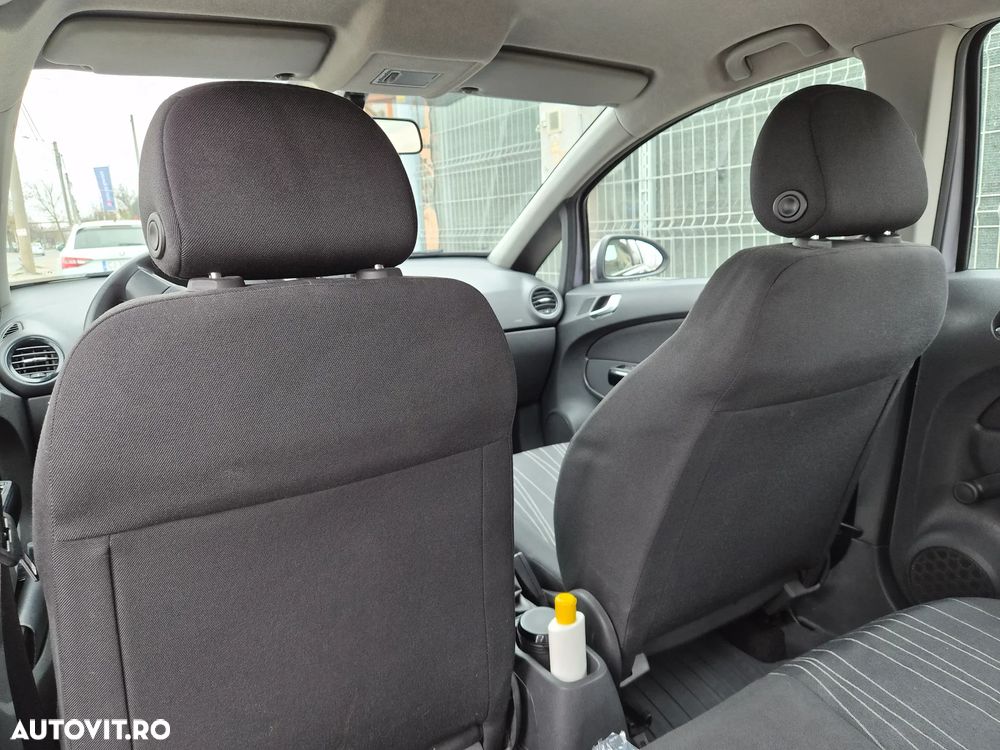 Opel Corsa 1.2i Enjoy - 4