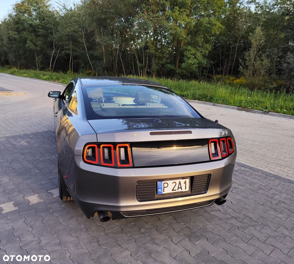 Ford Mustang 3.7 V6 Premium - 5