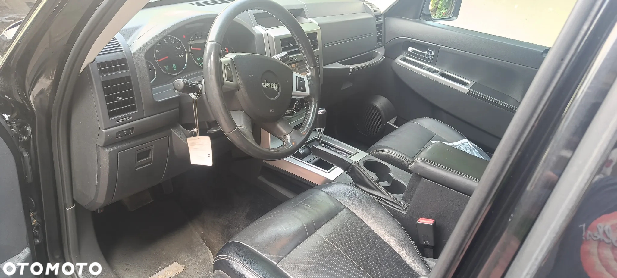 Jeep Liberty - 6