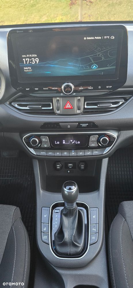 Hyundai i30 1.6 CRDI DCT Intro - 16