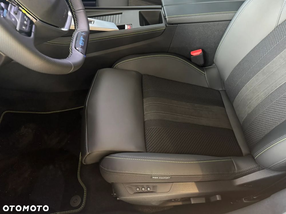 Peugeot 308 1.2 mHEV GT Exclusive S&S e-DCS6 - 12