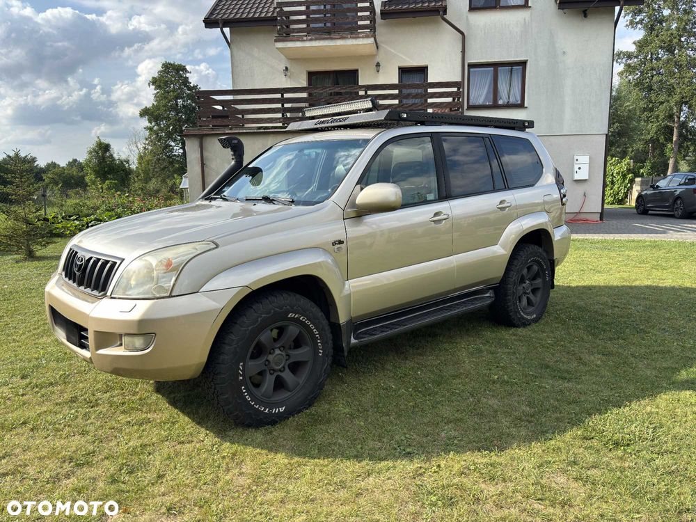 Toyota Land Cruiser - 1