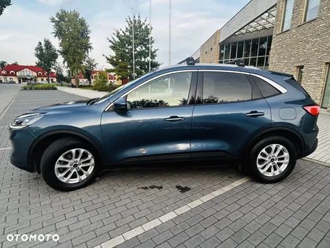 Ford Kuga ver-1-5-ecoboost-fwd-titanium-x - 2