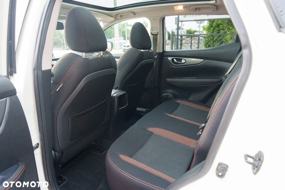Nissan Qashqai 1.3 DIG-T N-Motion - 11