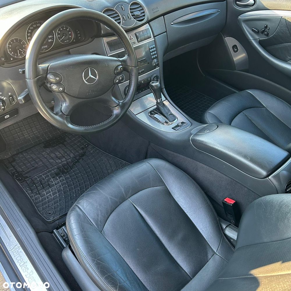 Mercedes-Benz CLK - 8