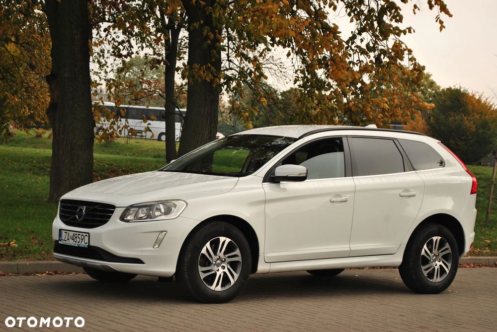 Volvo XC 60 D4 Geartronic Momentum - 3