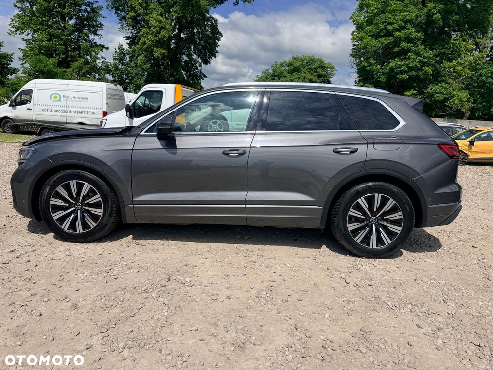 Volkswagen Touareg V6 e-Hybrid OPF 4Motion Elegance FINAL EDITION - 12
