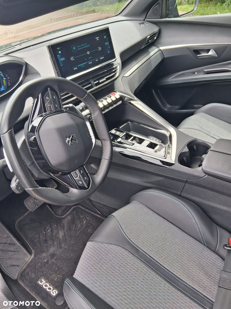 Peugeot 3008 1.6 PureTech Hybrid PHEV Allure S&S EAT8 - 6