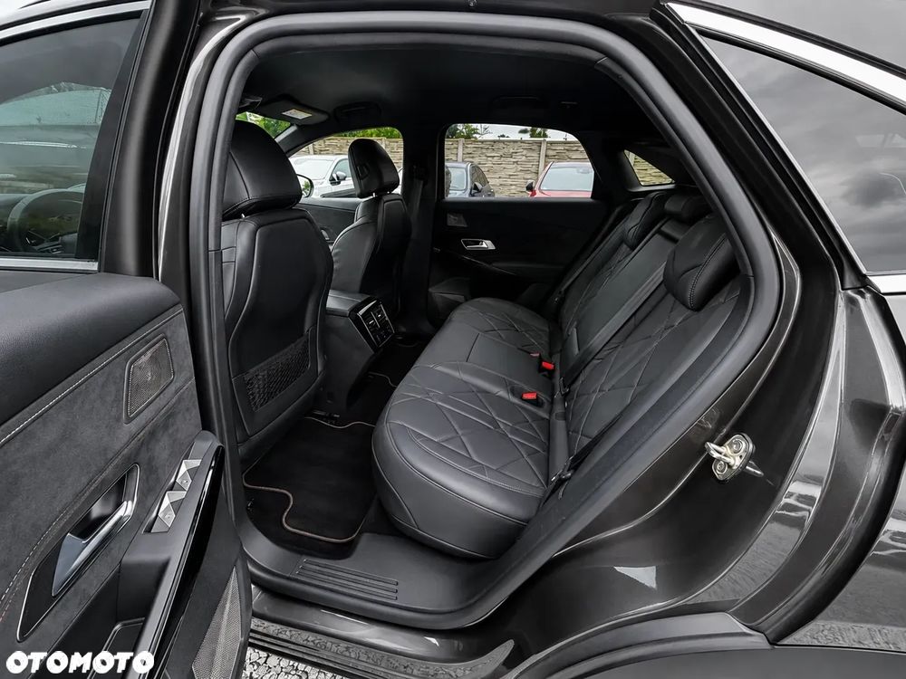 DS Automobiles DS 7 Crossback 1.6 E-Tense 4x4 Performance Line + - 30