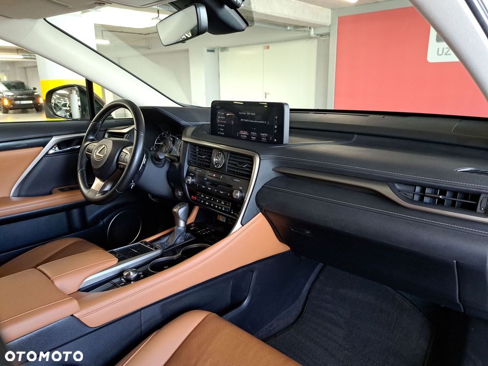 Lexus RX - 17