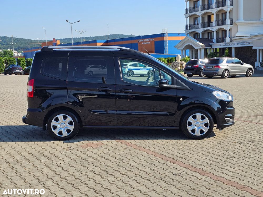Ford Tourneo Courier 1.0 EcoBoost Titanium - 2