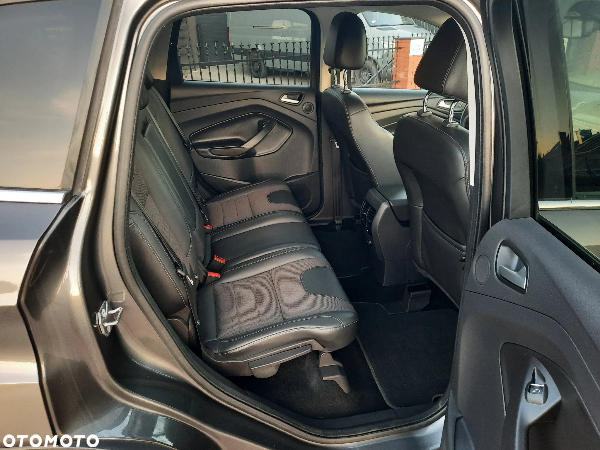Ford Kuga 2.0 TDCi 2x4 Individual - 14