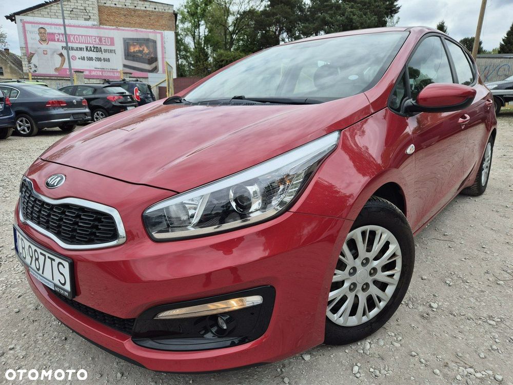 Kia Ceed - 1