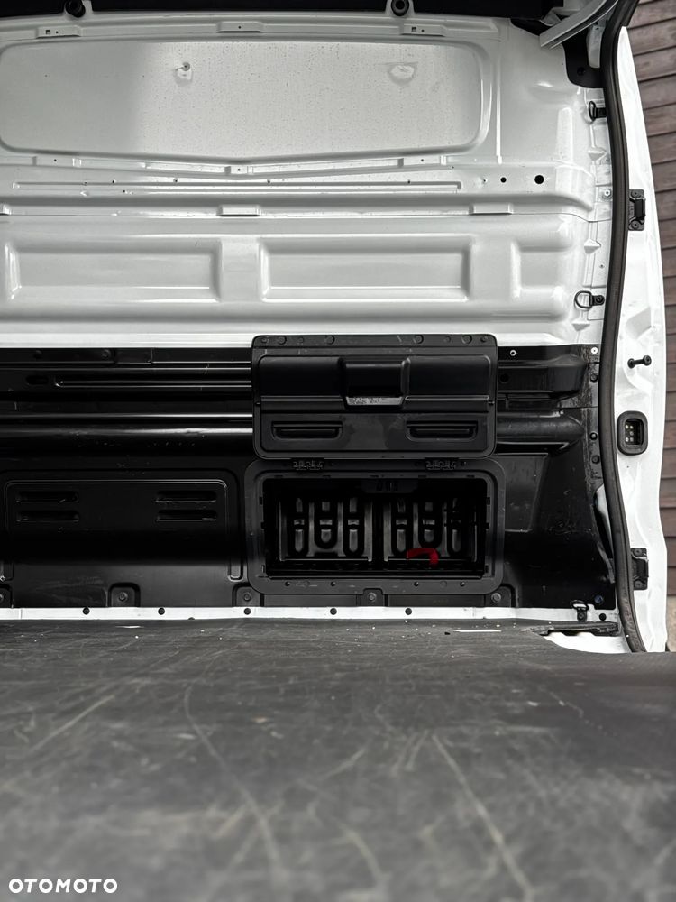 Renault TRAFIC - 9