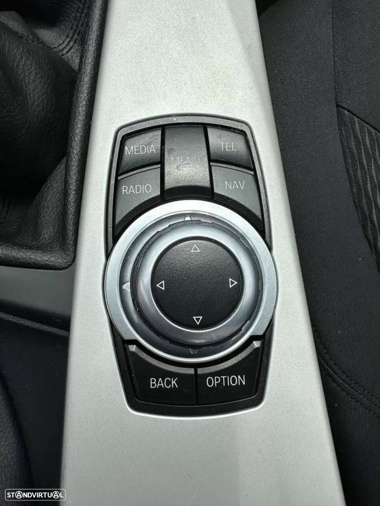 BMW 320 d EfficientDynamics Line Sport - 46