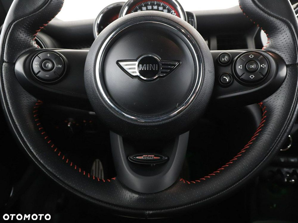 MINI John Cooper Works Standard - 21