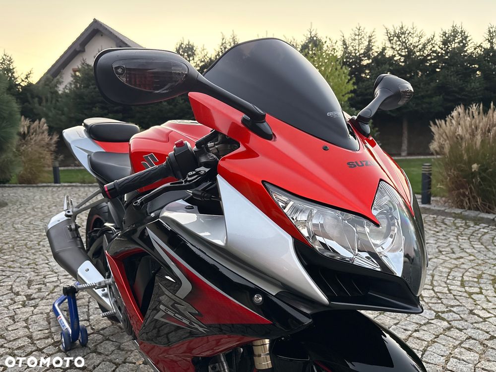 Suzuki GSX-R - 17