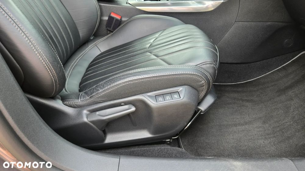 Peugeot 308 BlueHDi 150 Automatik Stop & Start Allure - 24