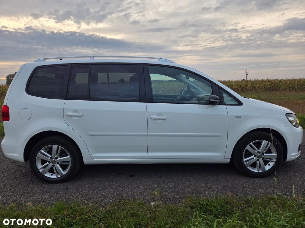 Volkswagen Touran 1.6 TDI DPF DSG MATCH - 12