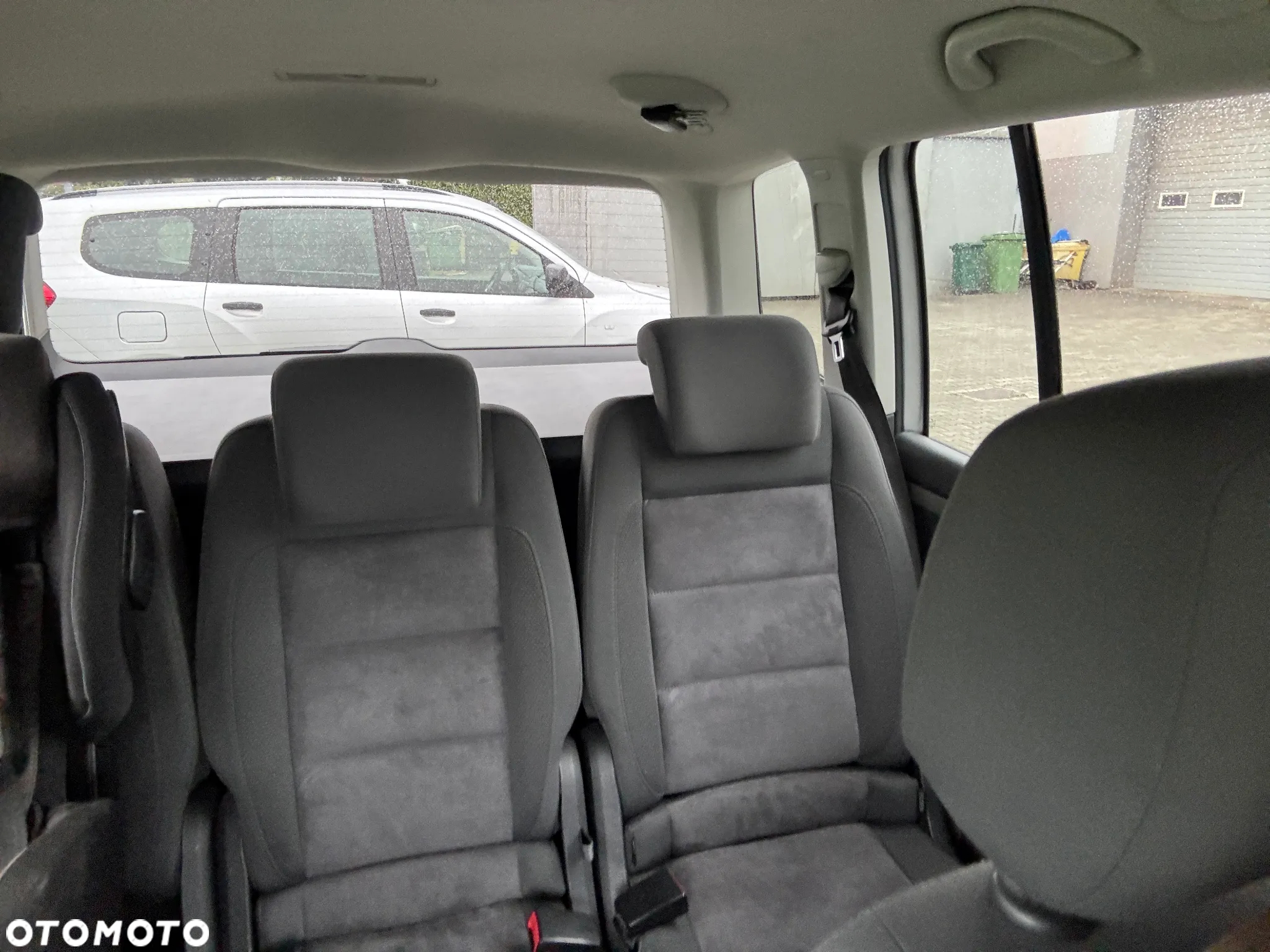 Volkswagen Touran 2.0 TDI DPF Highline - 11