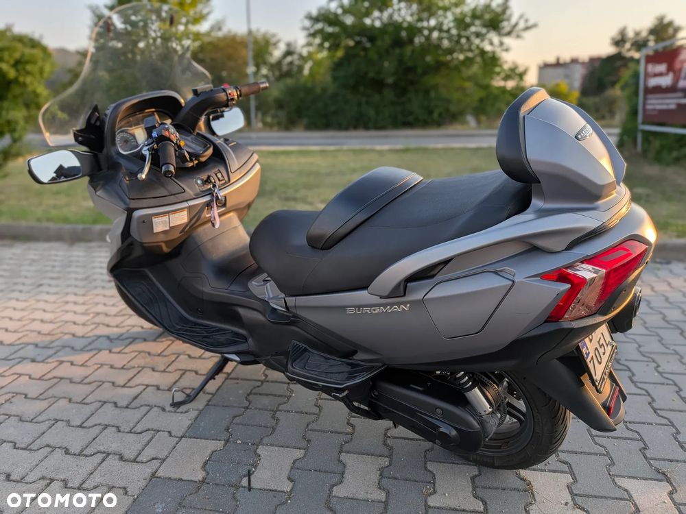 Suzuki Burgman - 7