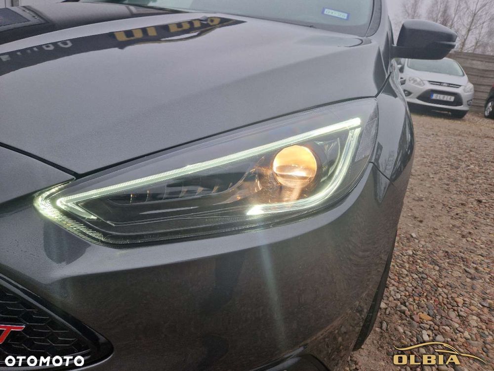 Ford Focus 2.0 EcoBoost ST - 29