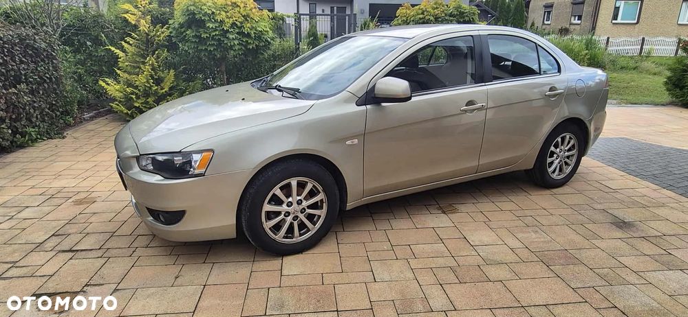 Mitsubishi Lancer - 3