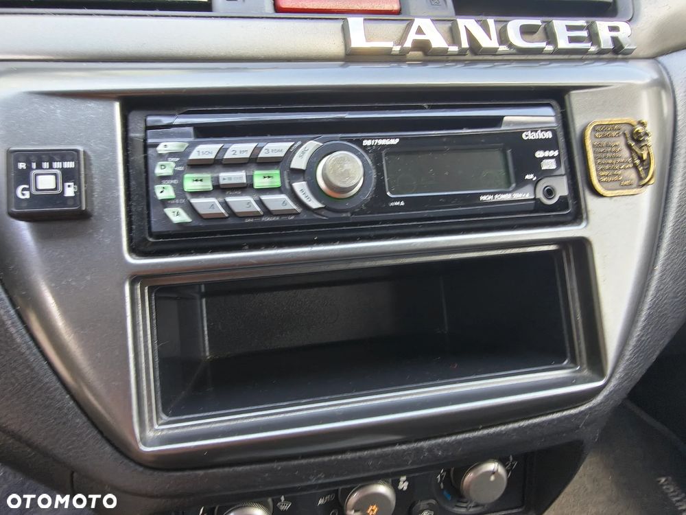 Mitsubishi Lancer 1.6 Invite - 16