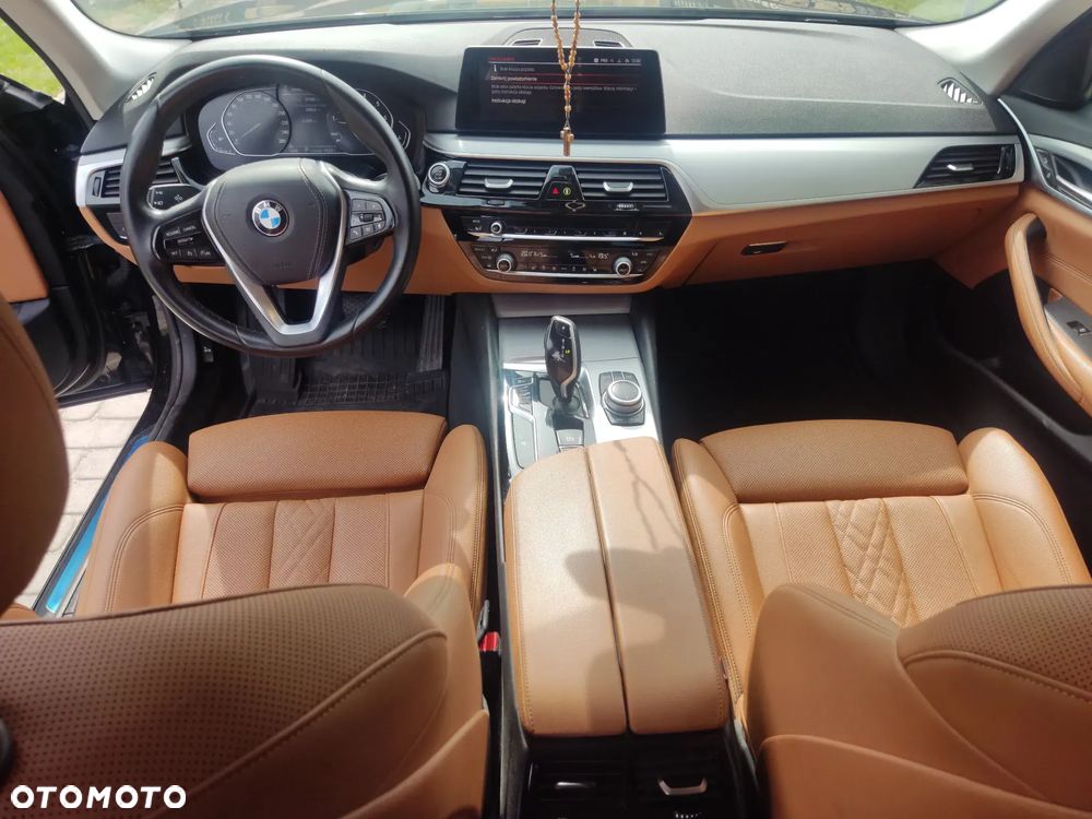 BMW Seria 5 520i mHEV Business Edition sport - 6