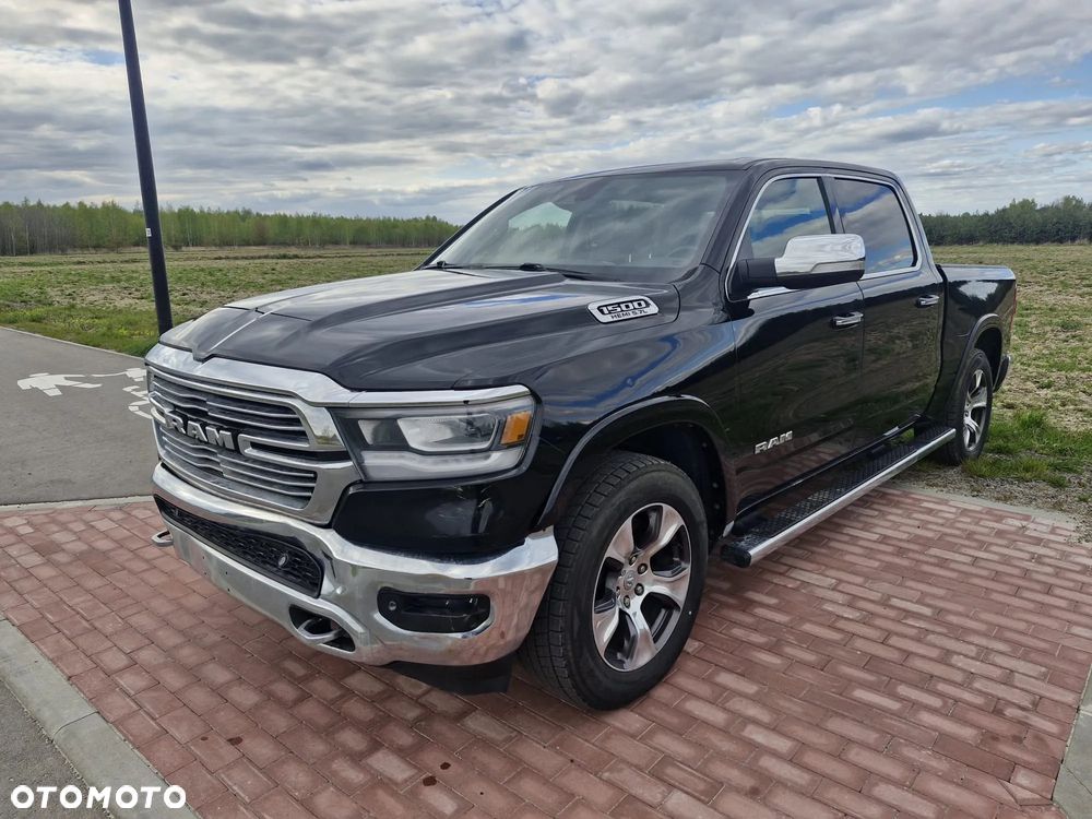 RAM 1500 Crew Cab Shortbed Laramie - 2