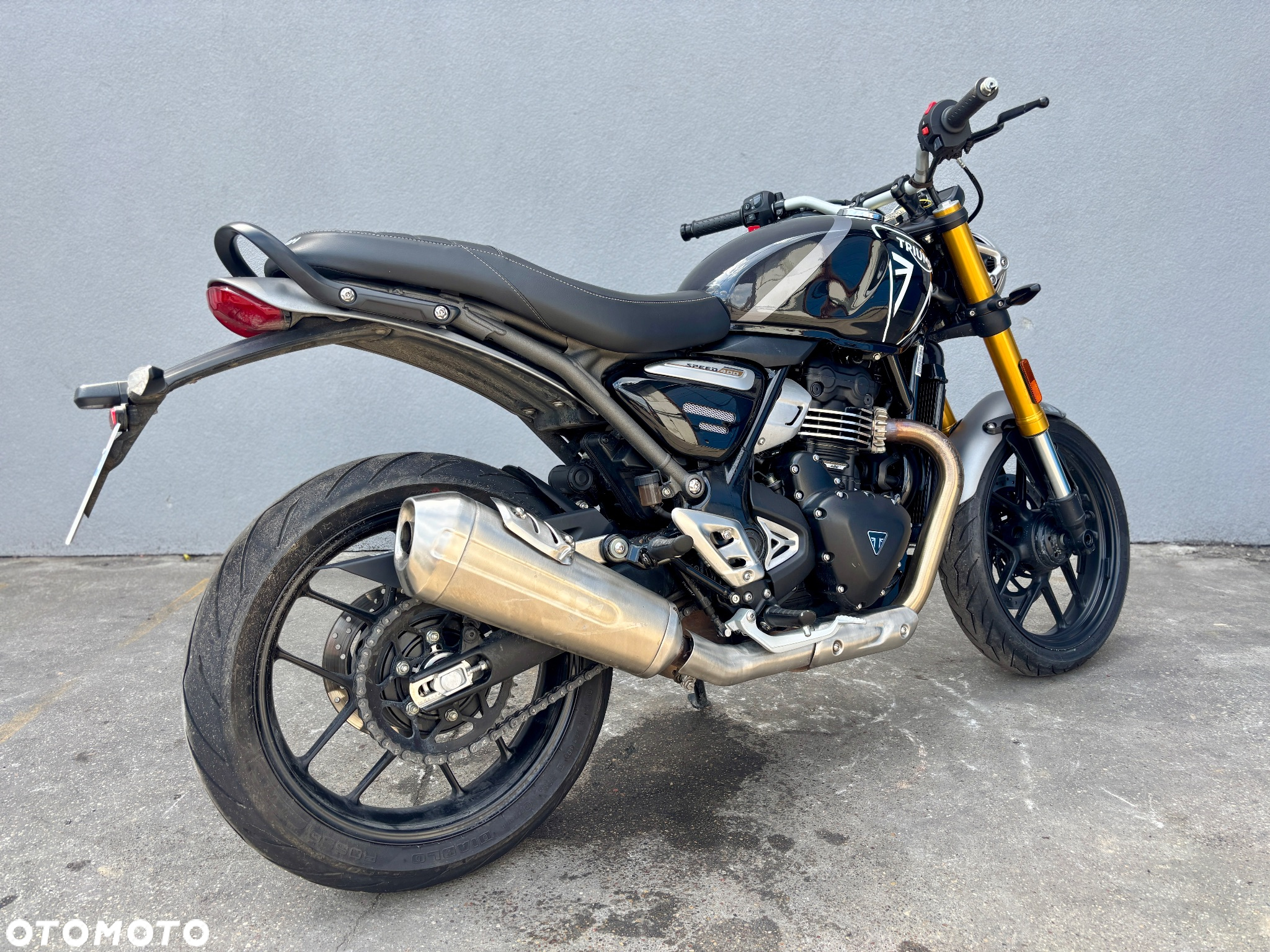 Triumph Inny - 11