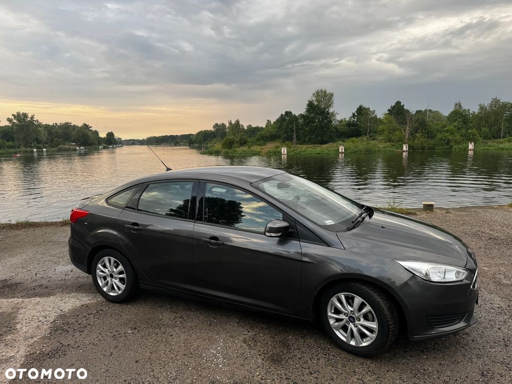 Ford Focus 1.6 Trend - 1