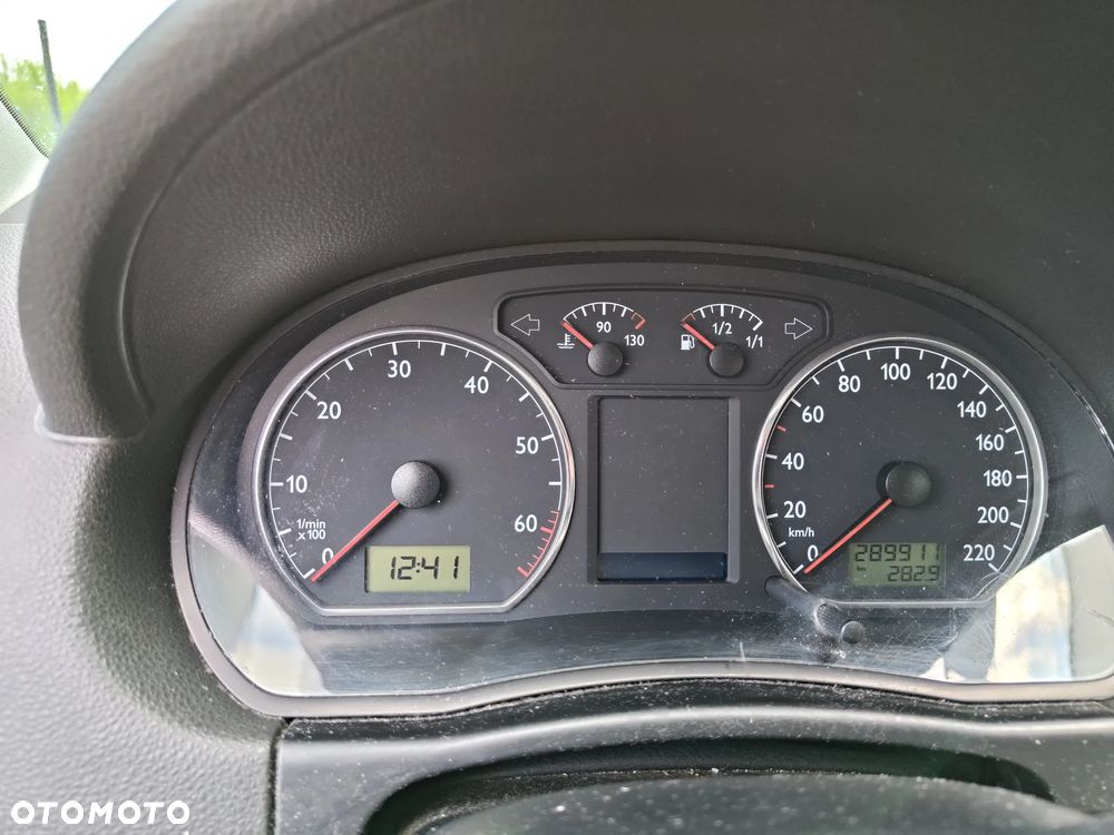 Volkswagen Polo 1.4 16V Basis - 11
