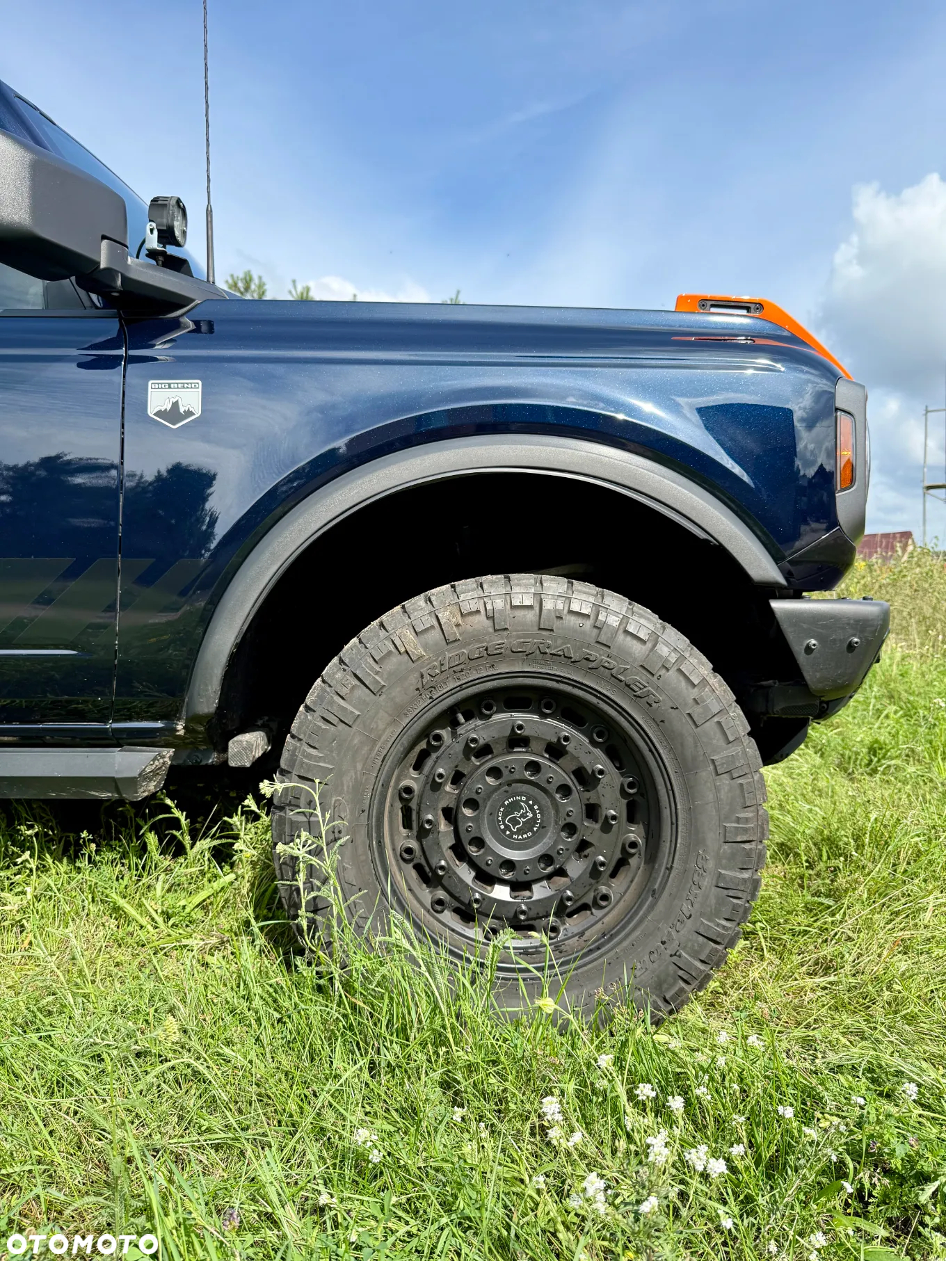 Ford Bronco - 7