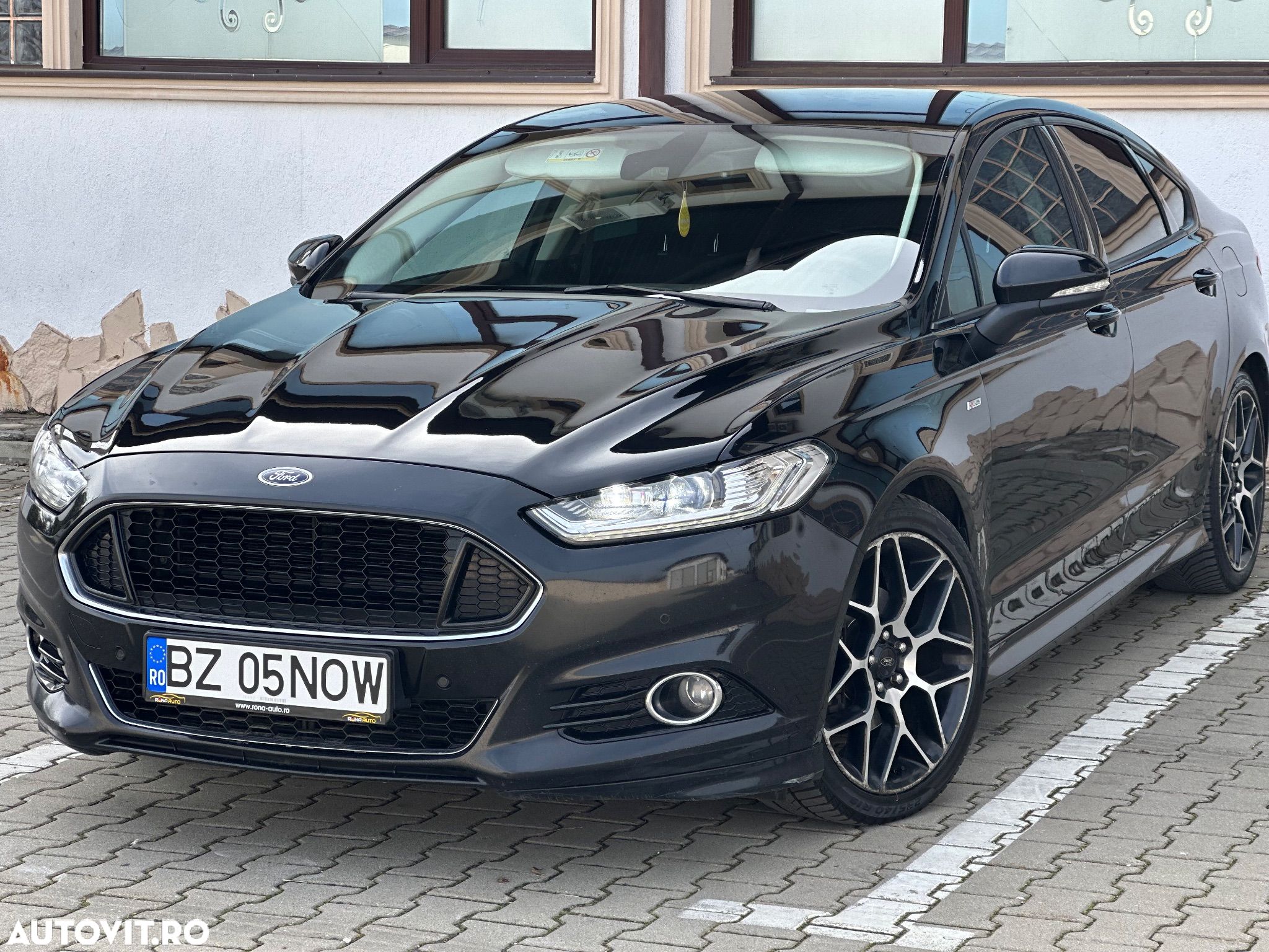 Ford Mondeo 2.0 TDCi Powershift Business - 1