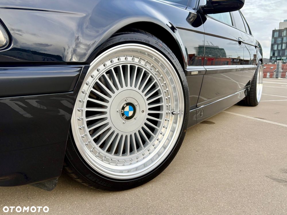 BMW Seria 7 - 8