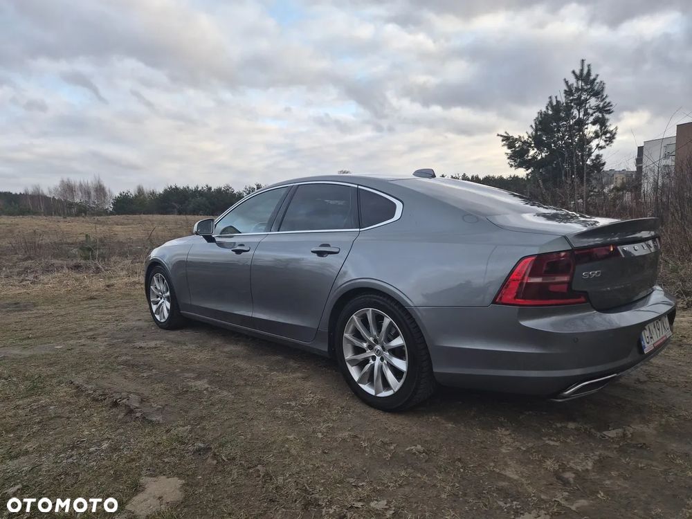 Volvo S90 D4 R-Design - 3