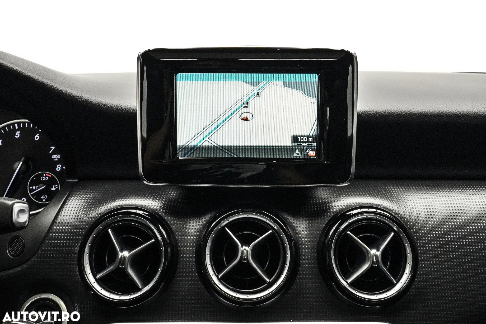 Mercedes-Benz A - 21