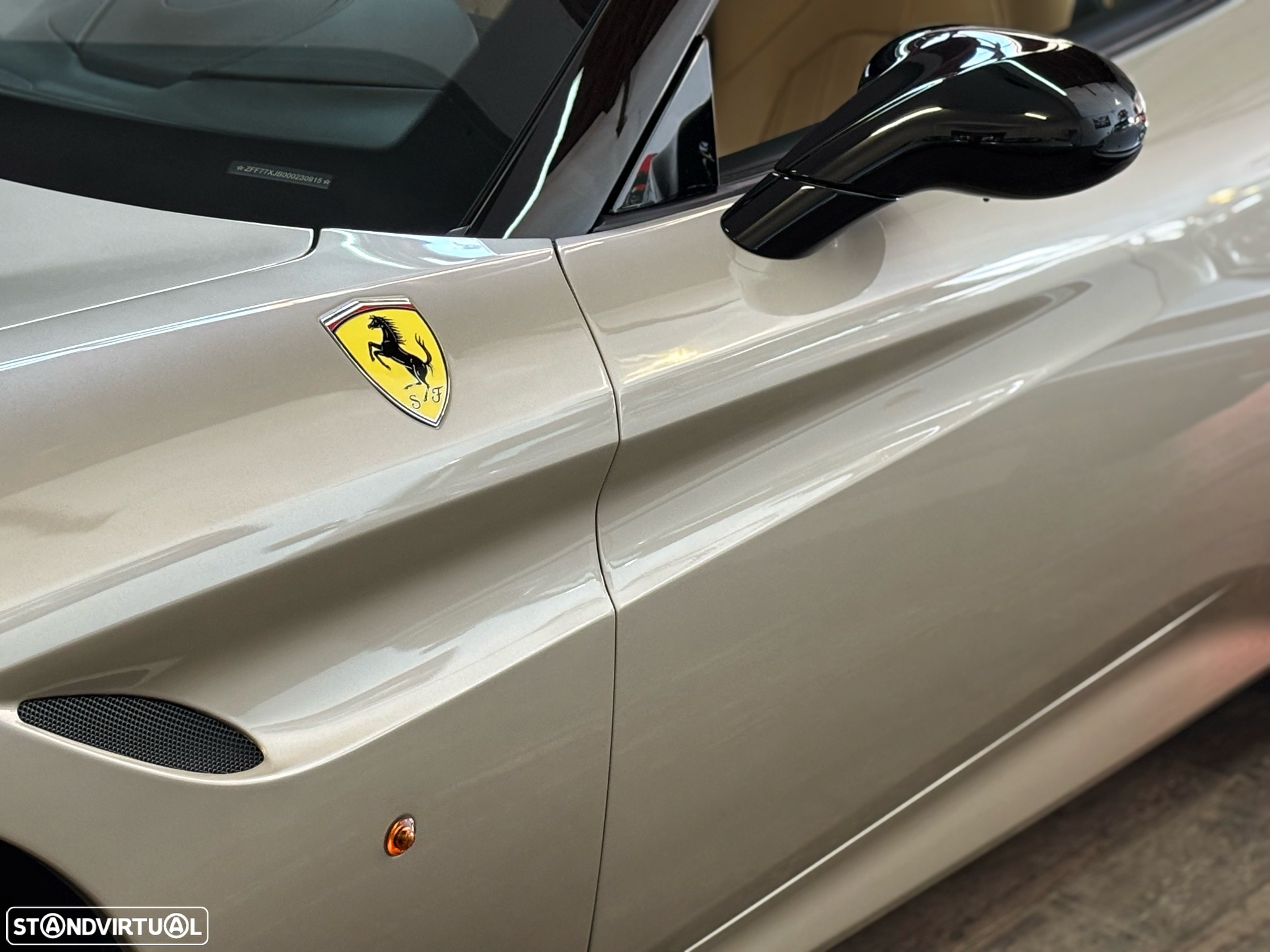 Ferrari California T - 12
