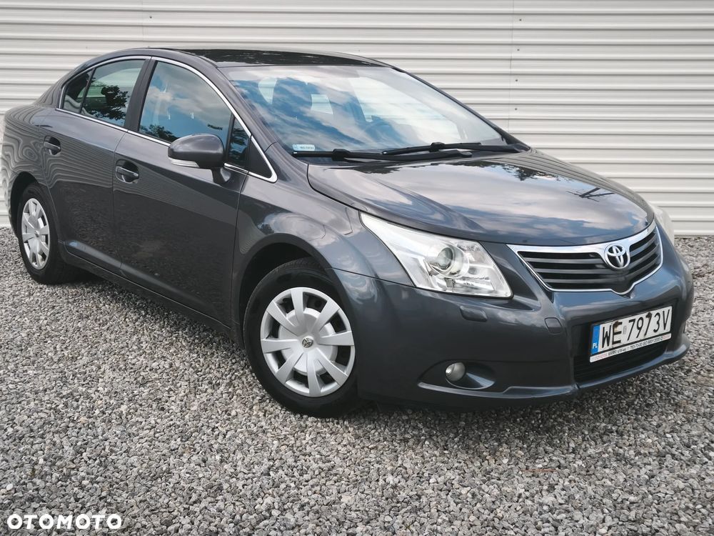 Toyota Avensis 1.6 Luna - 9