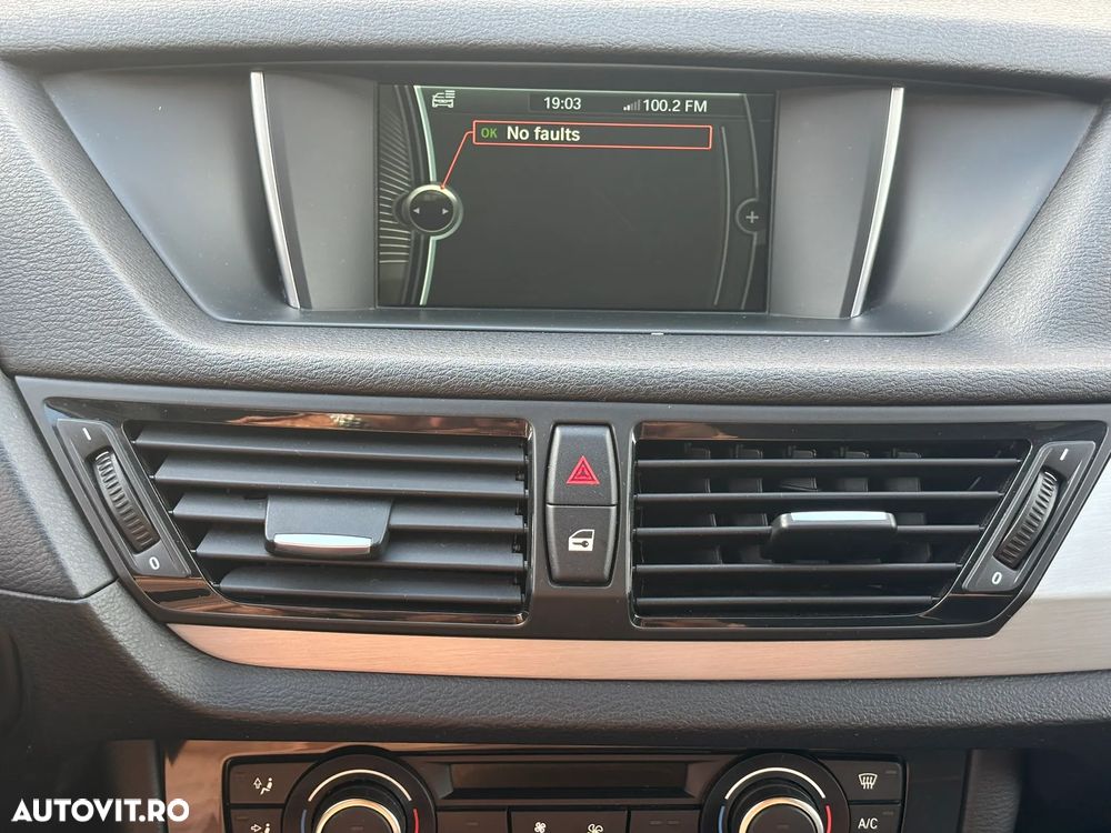 BMW X1 sDrive20d Sport Line - 17