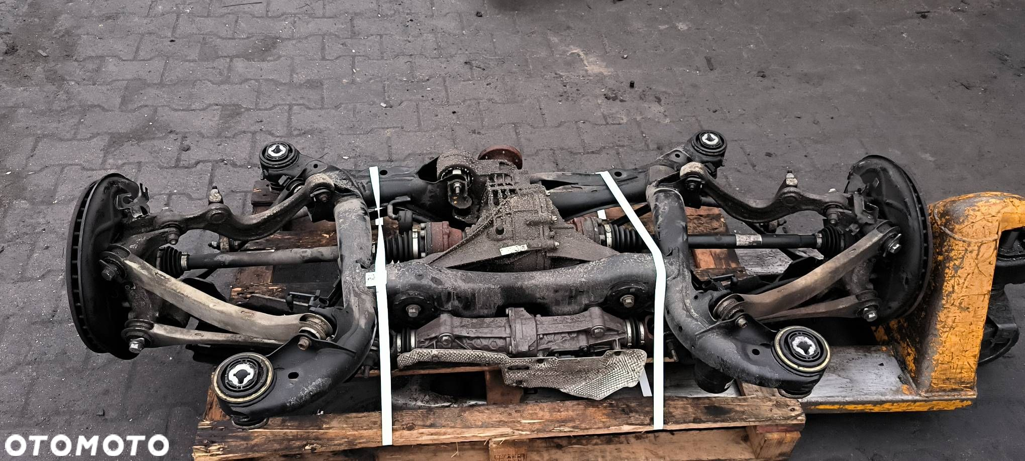 BELKA / SANKI TYŁ AUDI A8 L D5 4N 4N0505235AE - 6