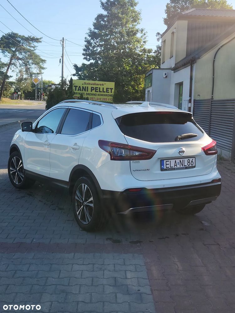 Nissan Qashqai 1.3 DIG-T ZAMA - 4