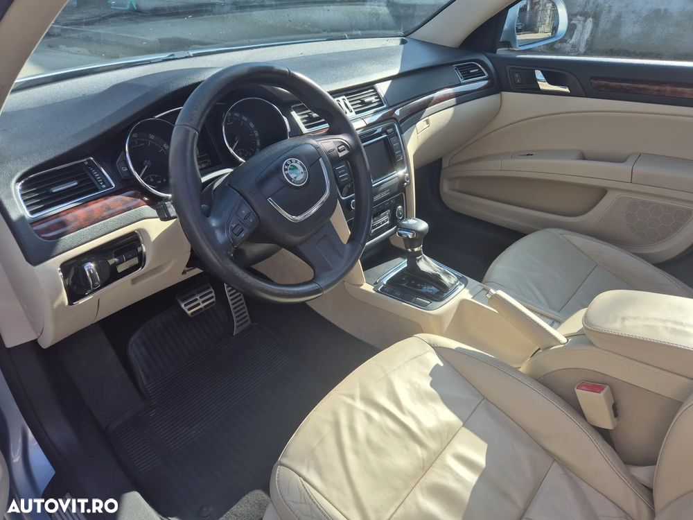 Skoda Superb 2.0 TSI Elegance DSG - 14