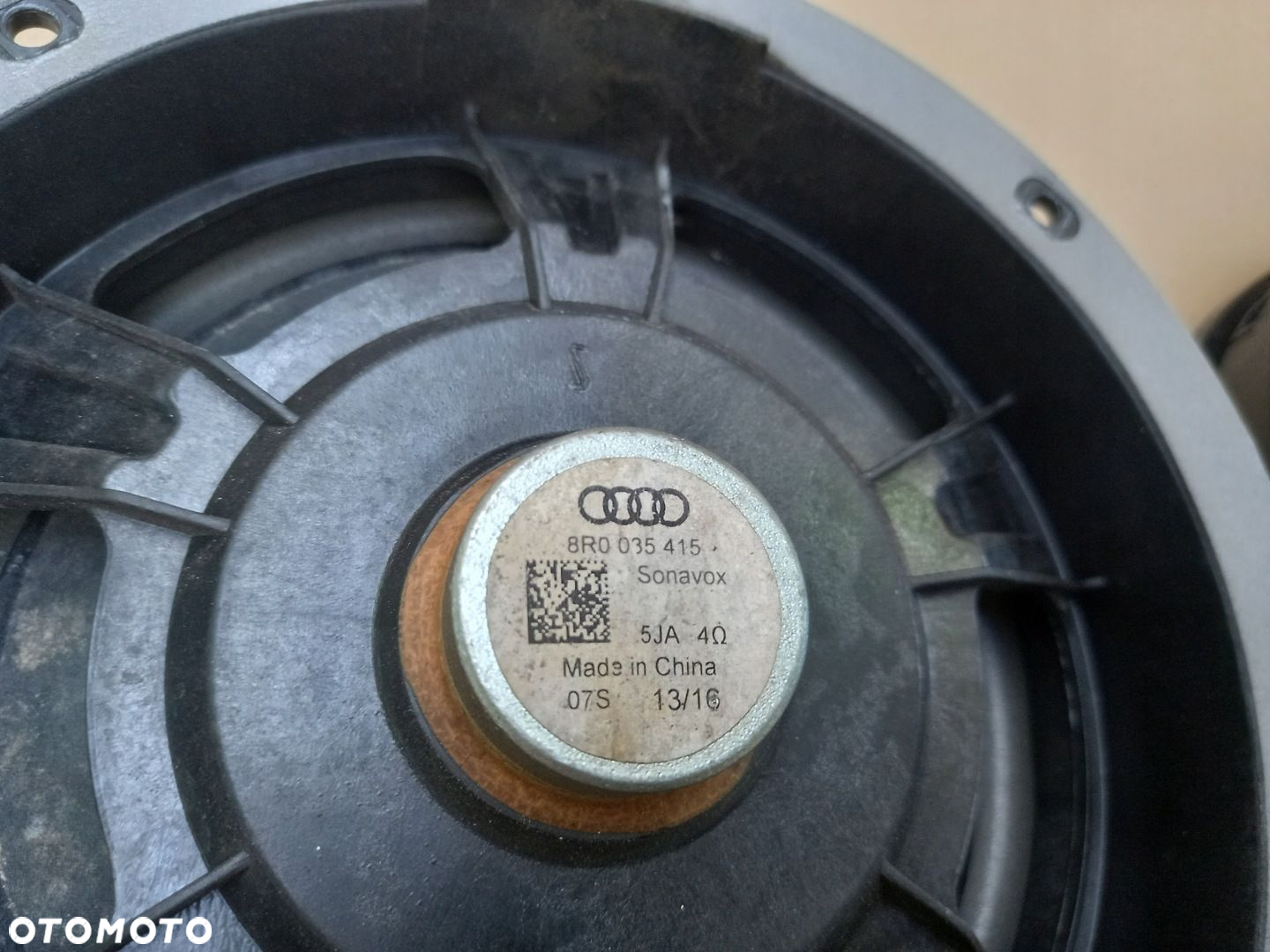 Głośnik Audi Q3 8R0035415 - 3