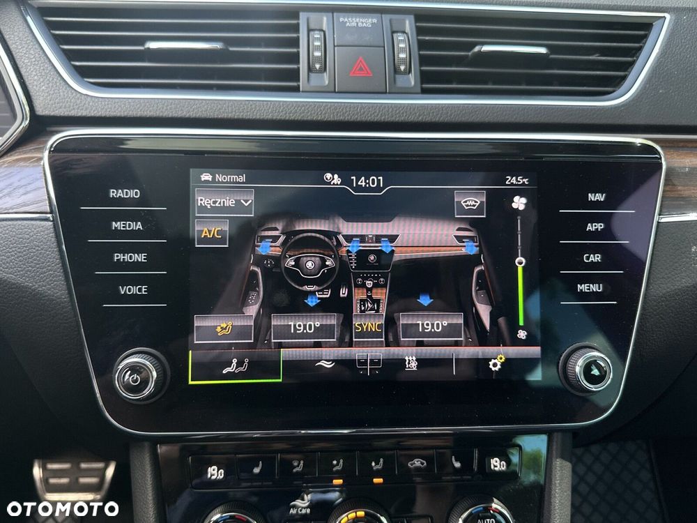Skoda Superb 2.0 TDI SCR 4x4 Scout DSG - 24