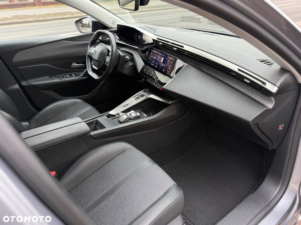 Peugeot 308 BlueHDi 130 EAT8 Allure - 27